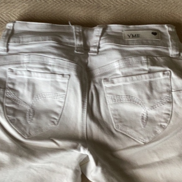 White short bermuda - Picture 2 of 4